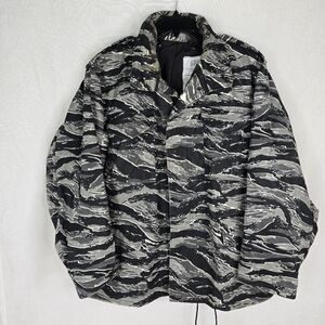 Vintage Mens Large, Womens XL Black White Tiger Camo Cold Weather Jacke